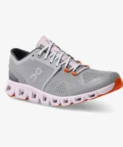 ON Running Footwear W's Cloud X - Alloy/Lily
